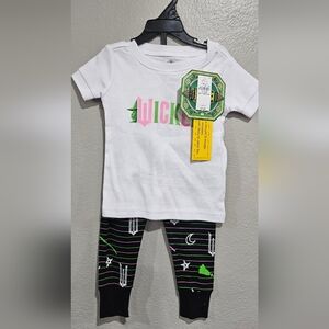 Universal Wicked Snug-Fit Pajama Set for  Toddler and Baby Size 3T